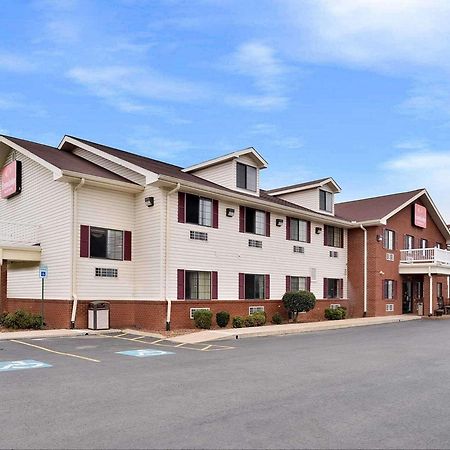 Econo Lodge Inn & Suites Шелбивилл Экстерьер фото