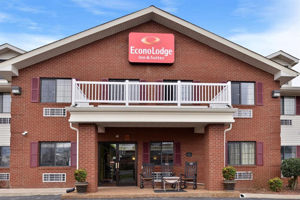 Econo Lodge Inn & Suites Шелбивилл Экстерьер фото