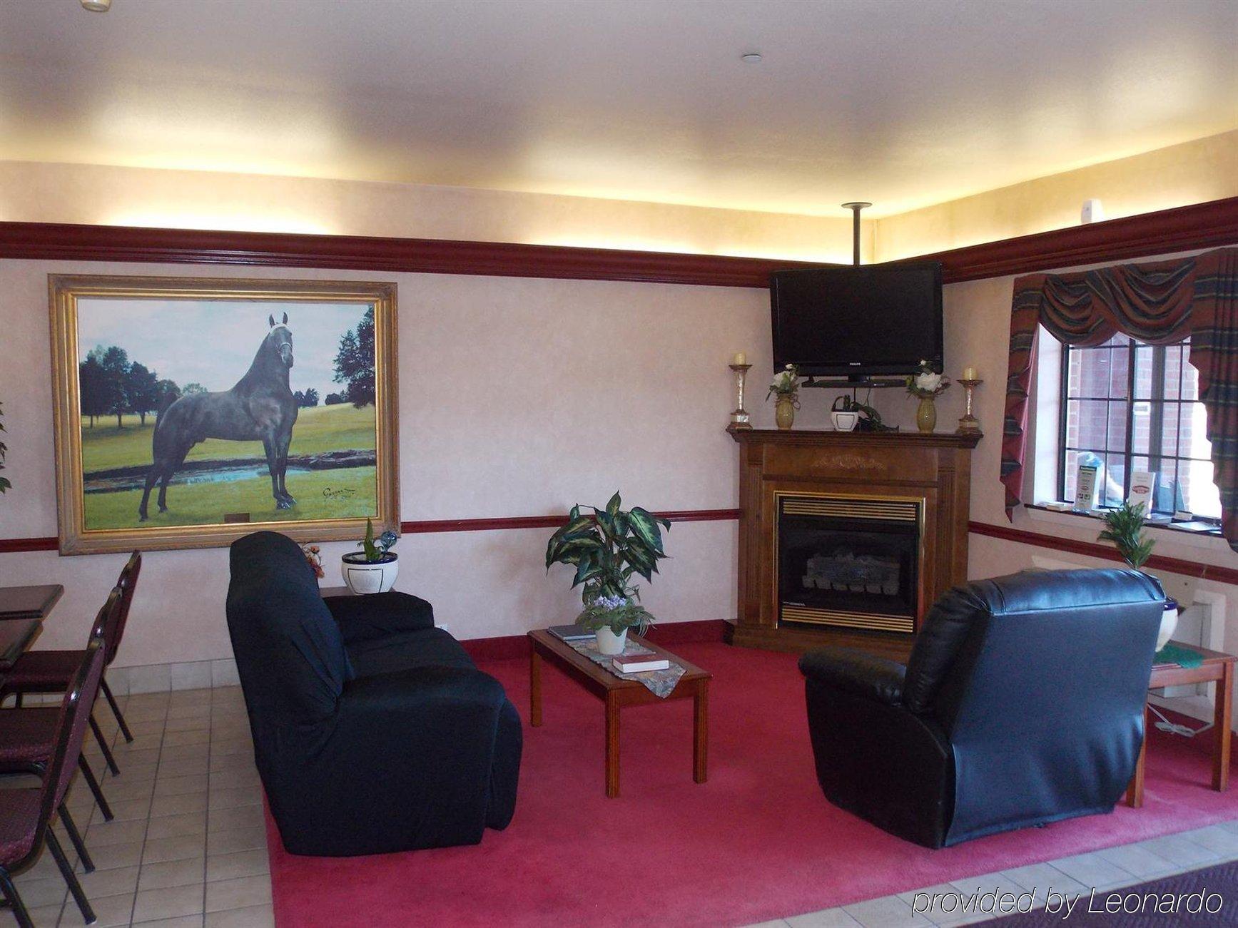 Econo Lodge Inn & Suites Шелбивилл Экстерьер фото